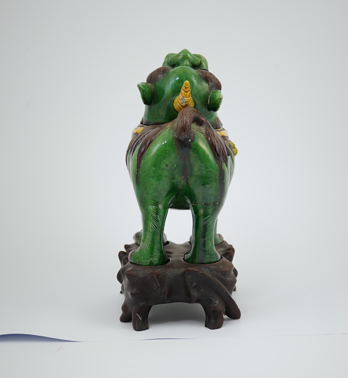 A Chinese sancai-glazed biscuit porcelain ‘luduan’ censer and cover, early 18th century